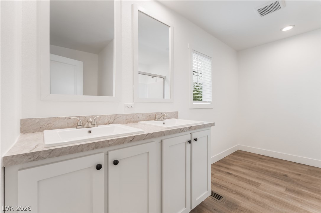 5868 East Carey Avenue Las Vegas NV 89156