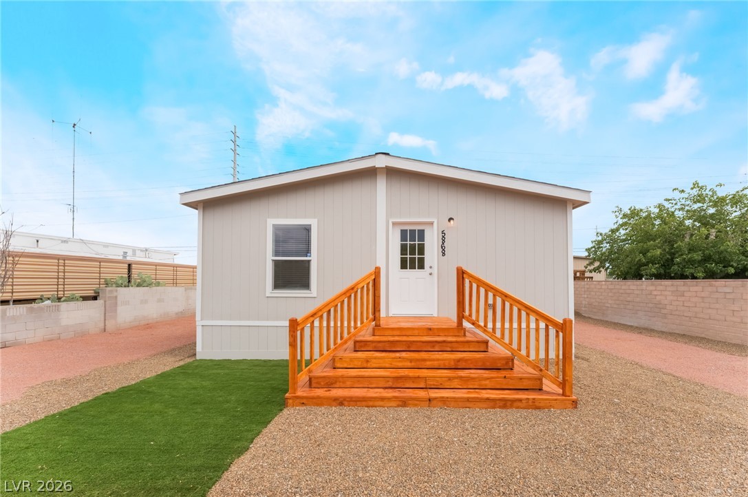 5868 East Carey Avenue Las Vegas NV 89156