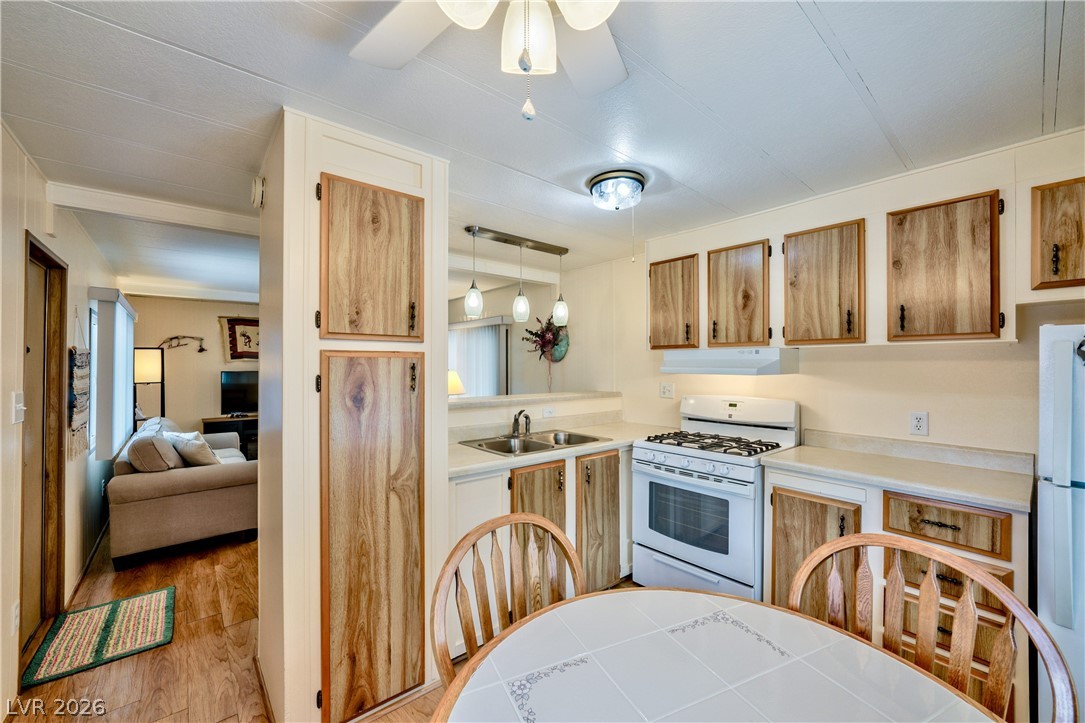 3462 Isle Royale Drive Las Vegas NV 89122