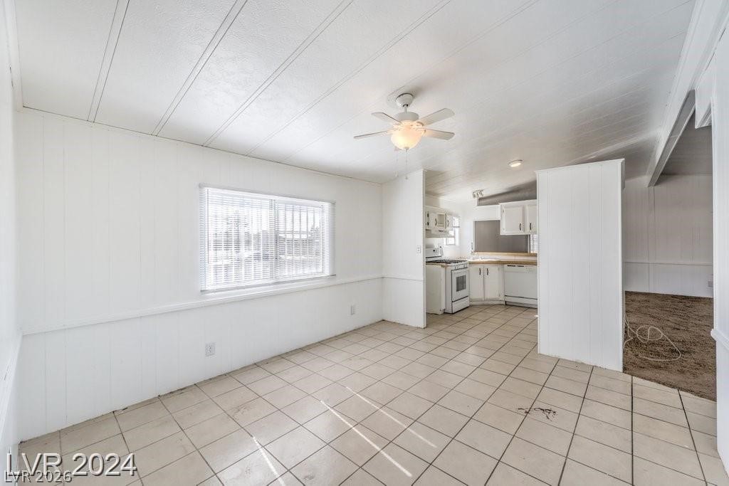 3350 Isle Royale Drive Las Vegas NV 89122