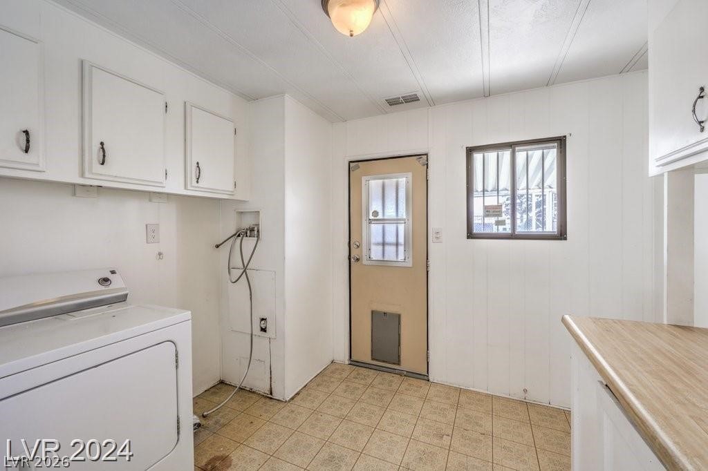 3350 Isle Royale Drive Las Vegas NV 89122