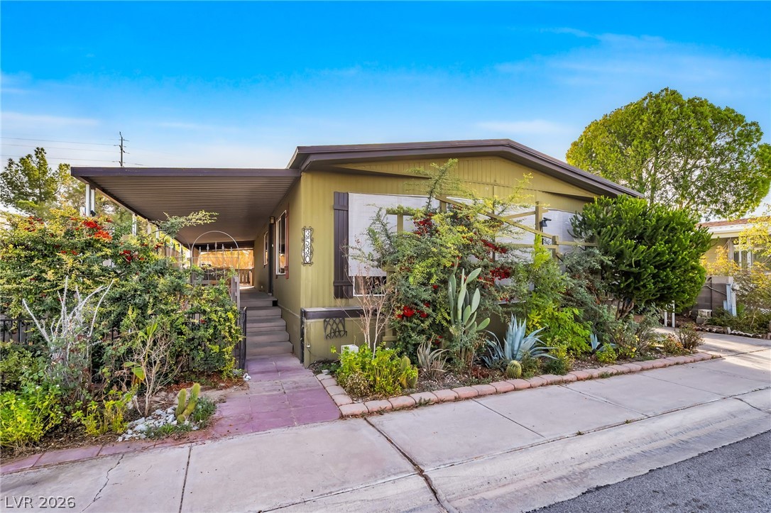3530 Katmai Drive Las Vegas NV 89122