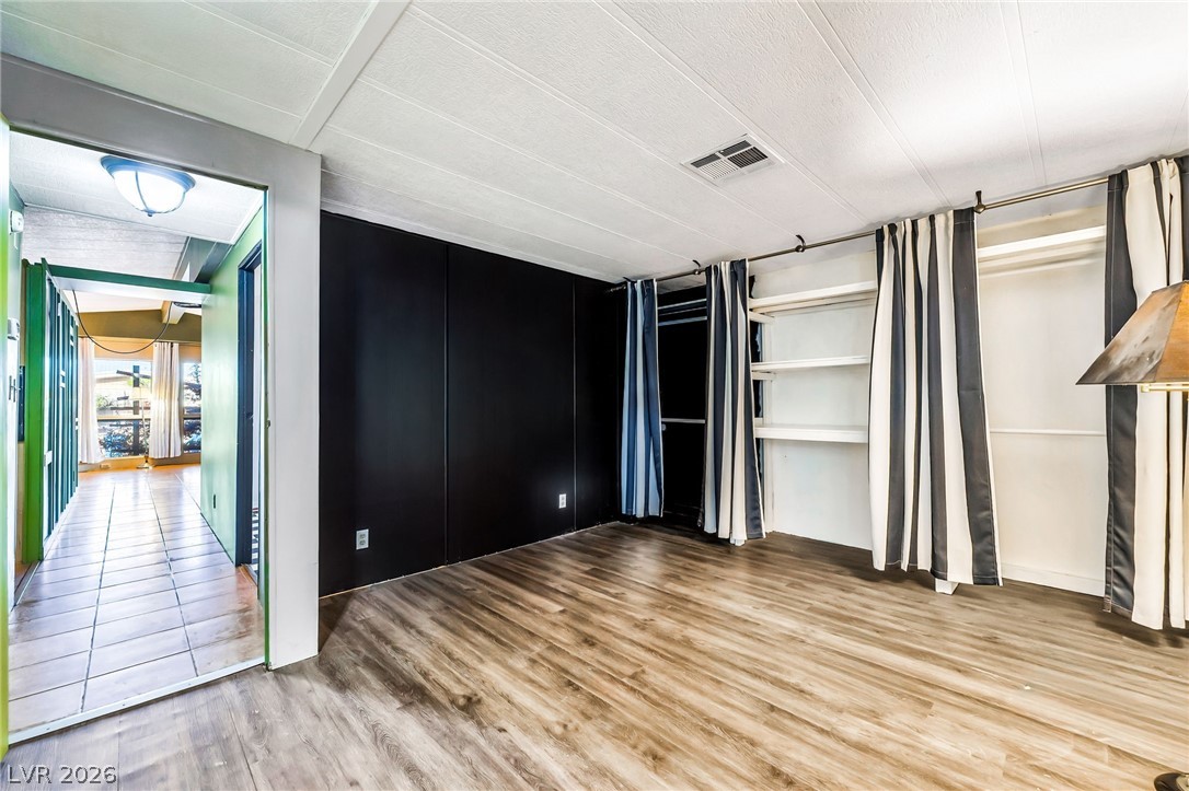 3530 Katmai Drive Las Vegas NV 89122