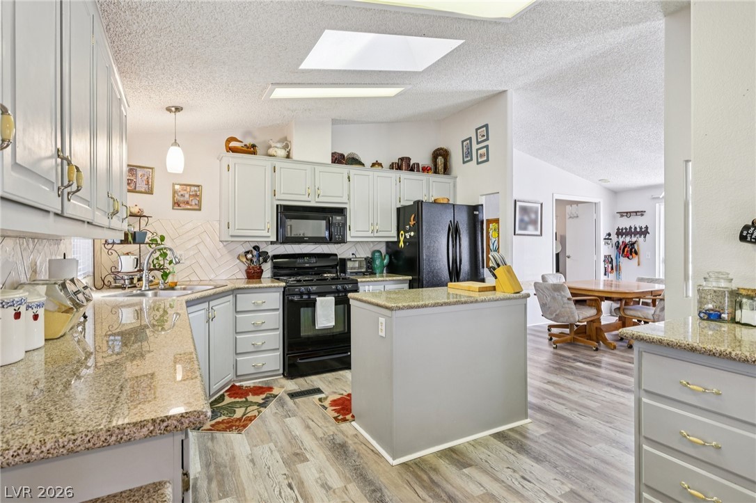 4261 North Leslie Street Pahrump NV 89060