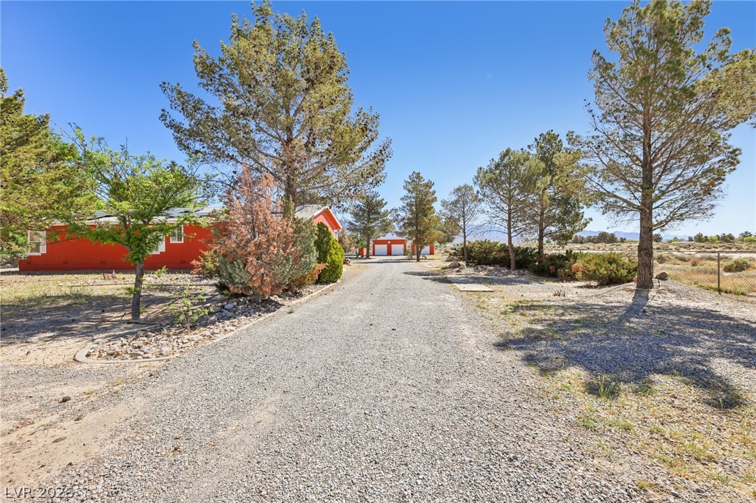 4261 North Leslie Street Pahrump NV 89060