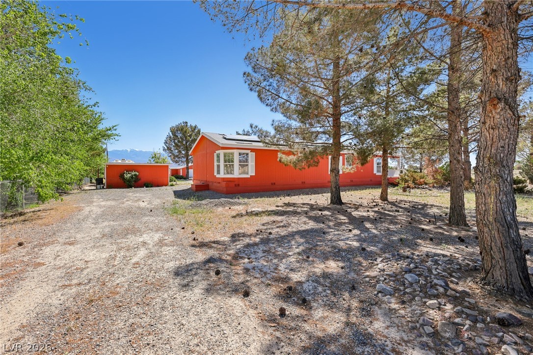 4261 North Leslie Street Pahrump NV 89060
