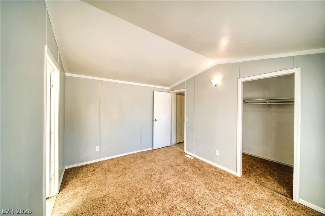 6920 Oakridge Avenue Pahrump NV 89048