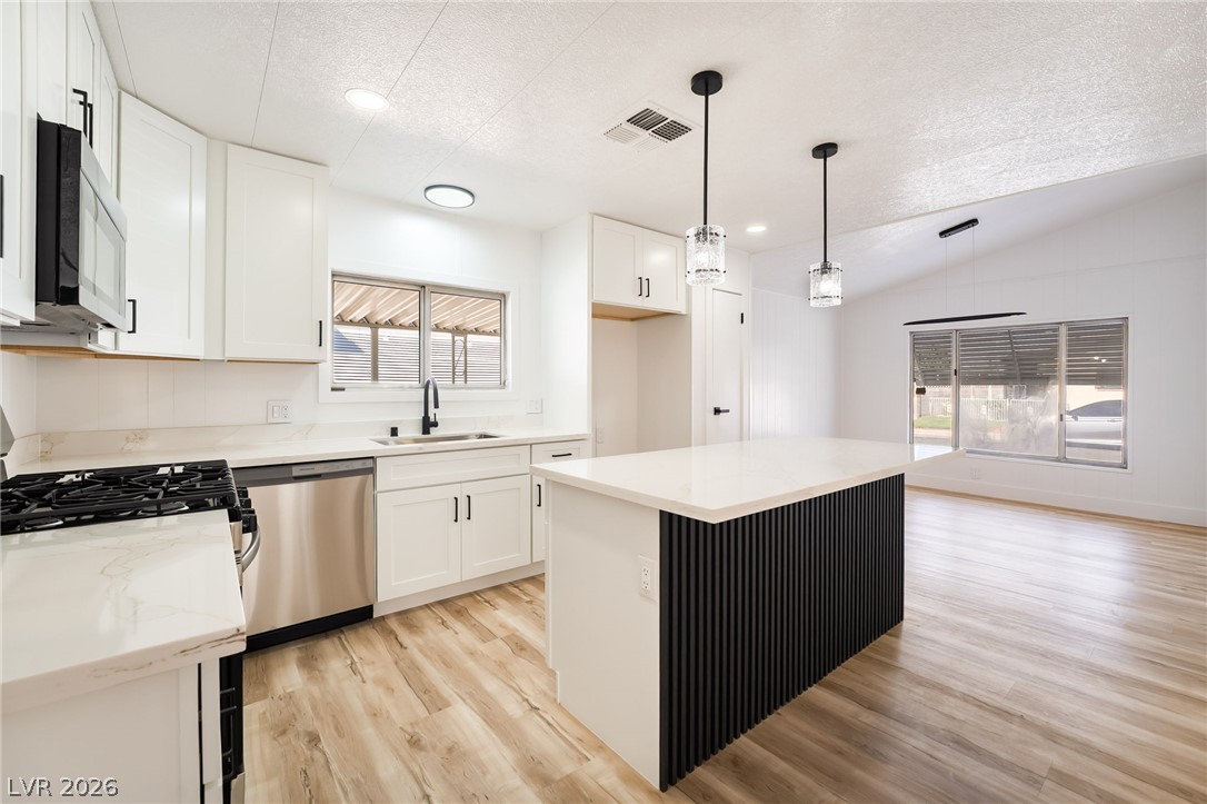 3369 Katmai Drive Las Vegas NV 89122