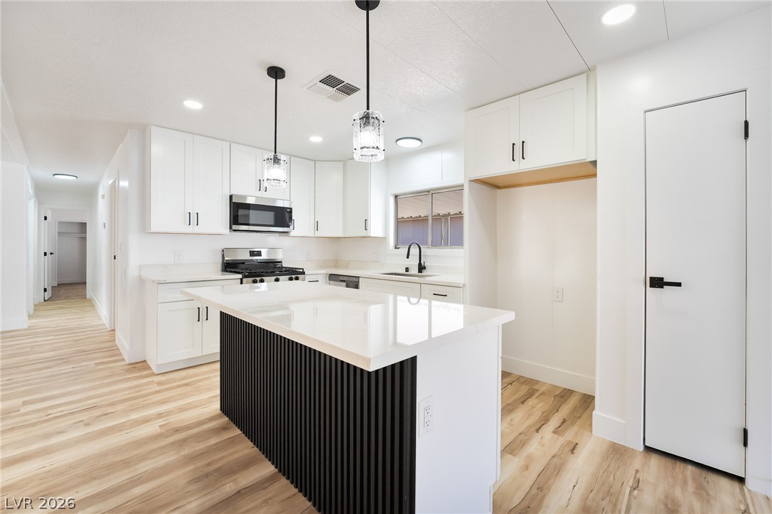 3369 Katmai Drive Las Vegas NV 89122