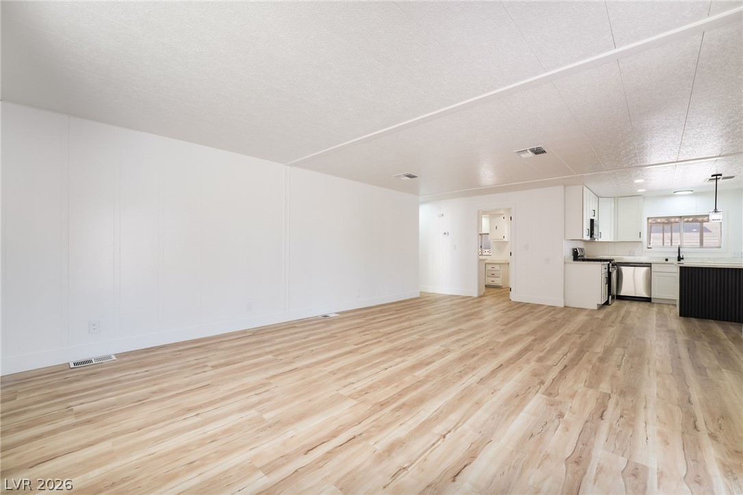 3369 Katmai Drive Las Vegas NV 89122