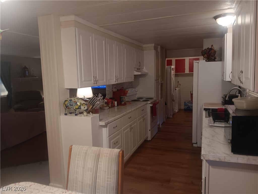 180 West Comstock Circle Pahrump NV 89048