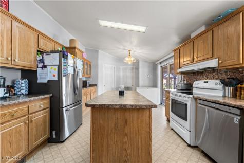 516 White Domes Drive Overton NV 89040