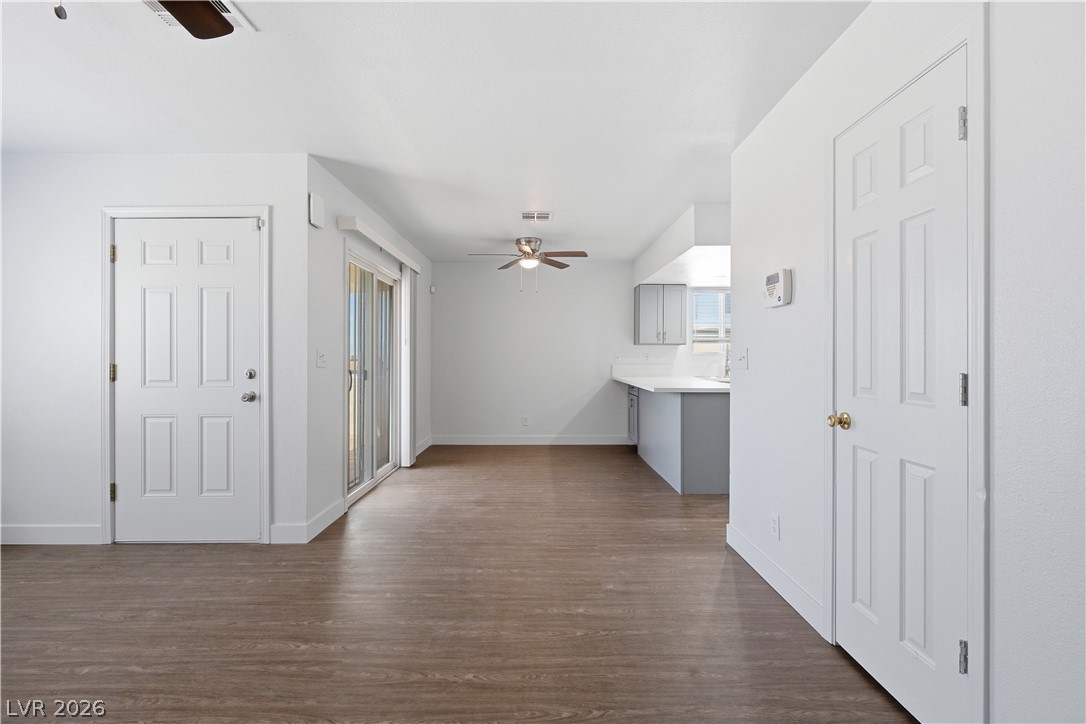 6952 Issac Avenue Las Vegas NV 89156