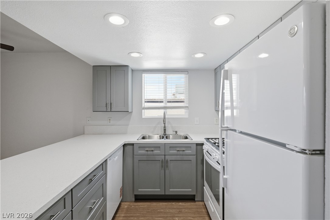6952 Issac Avenue Las Vegas NV 89156