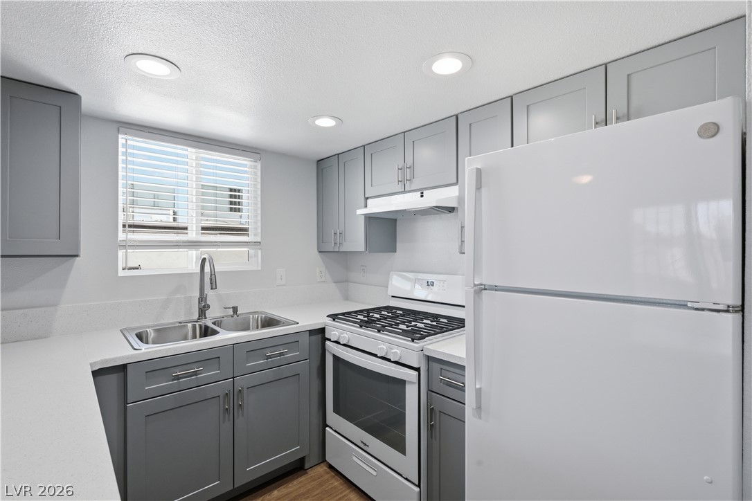 6952 Issac Avenue Las Vegas NV 89156