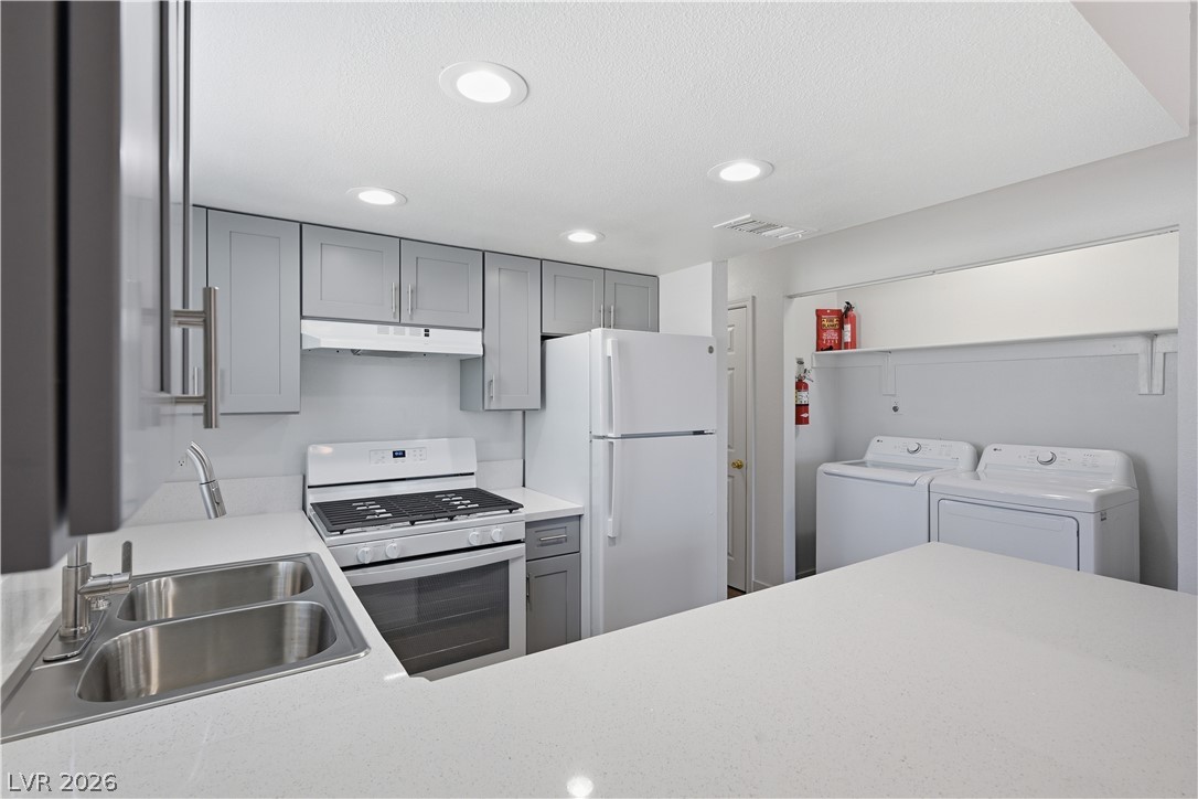 6952 Issac Avenue Las Vegas NV 89156