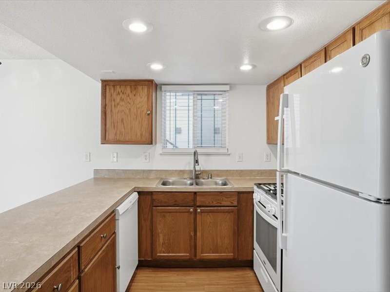 6952 Issac Avenue Las Vegas NV 89156