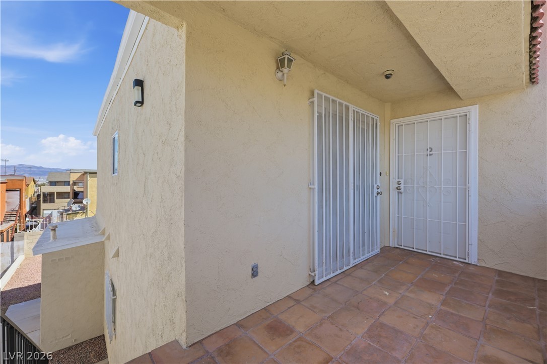 6952 Issac Avenue Las Vegas NV 89156