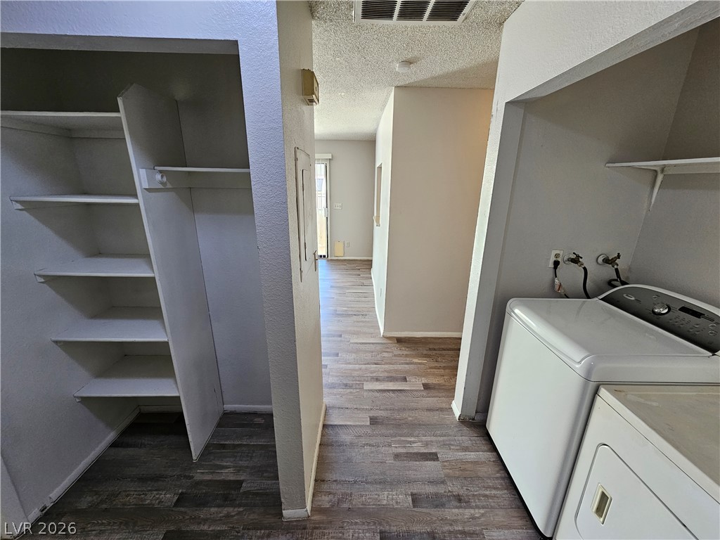 2835 Wheelwright Drive Las Vegas NV 89121