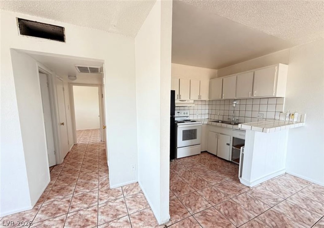 536 North Circle Las Vegas NV 89119