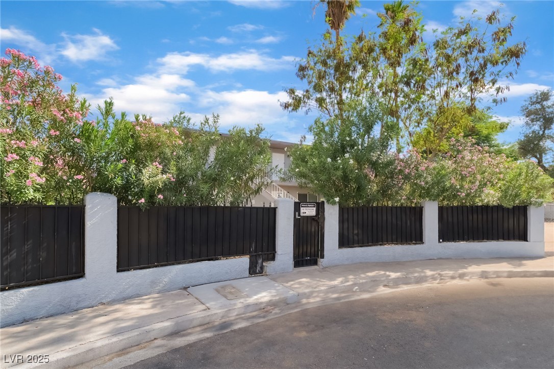 493 Mckellar Circle Las Vegas NV 89119