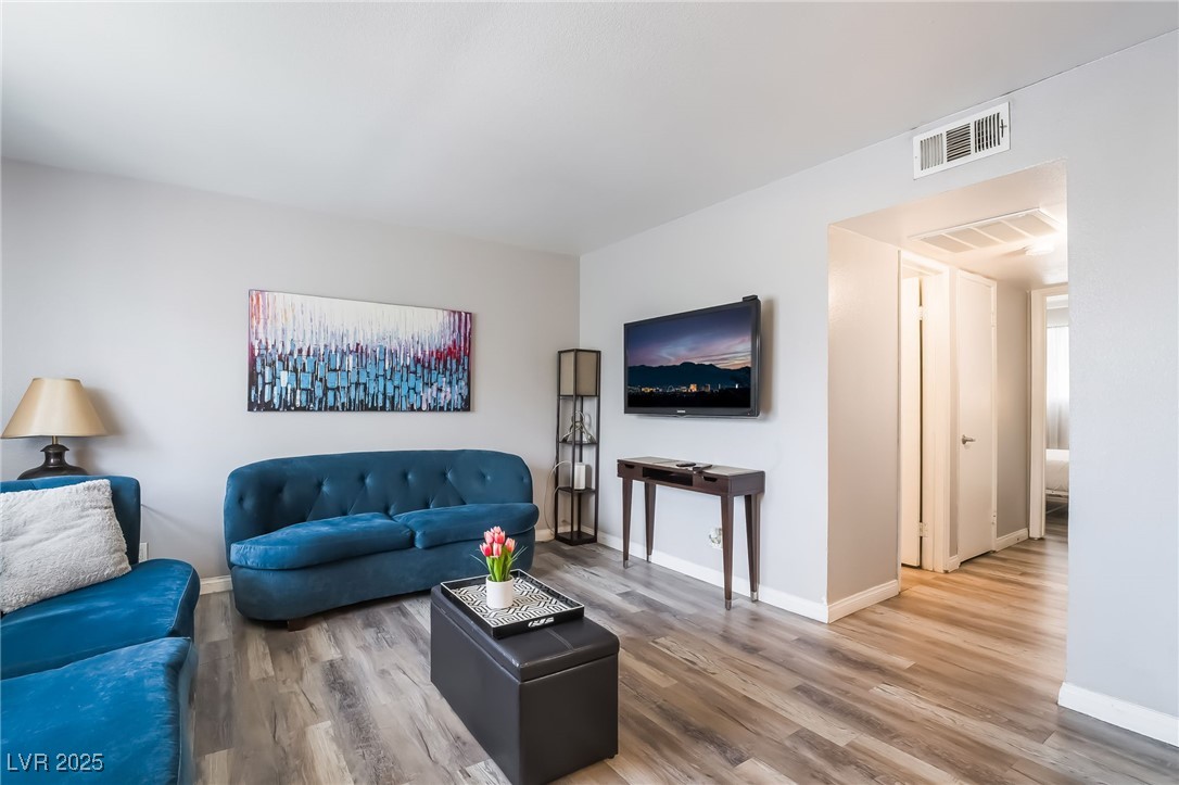 493 Mckellar Circle Las Vegas NV 89119
