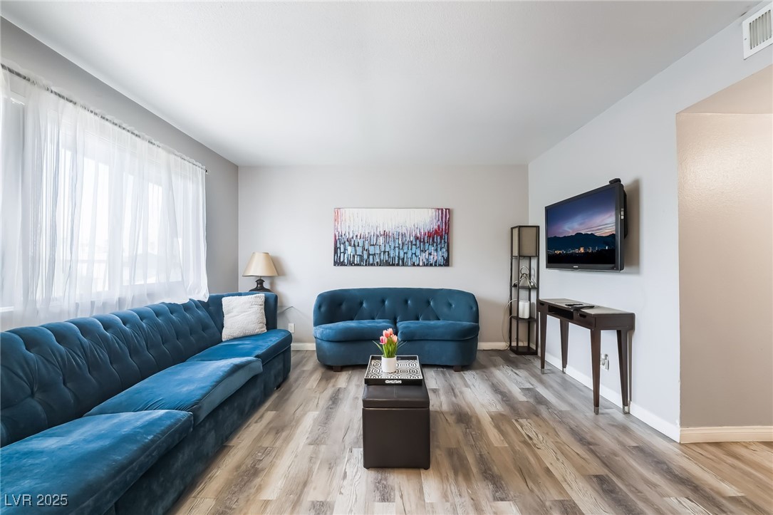 493 Mckellar Circle Las Vegas NV 89119