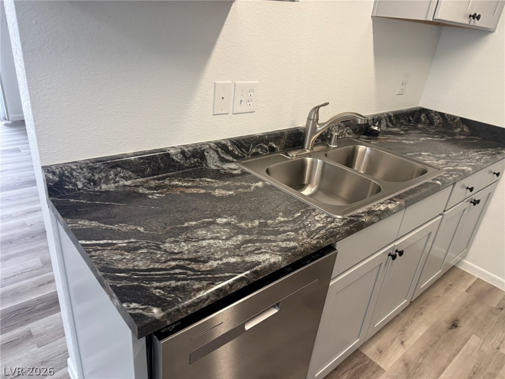 1332 Sunblossom Street Las Vegas NV 89128