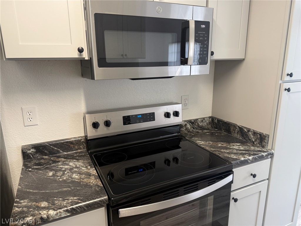 1332 Sunblossom Street Las Vegas NV 89128
