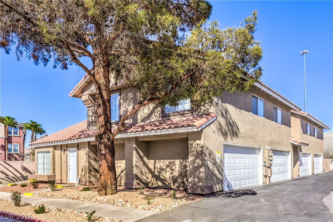 1332 Sunblossom Street Las Vegas NV 89128