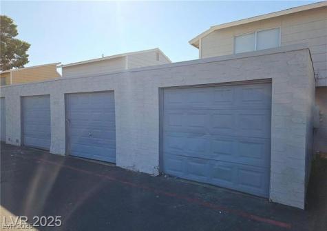 5235 Gray Lane Las Vegas NV 89119