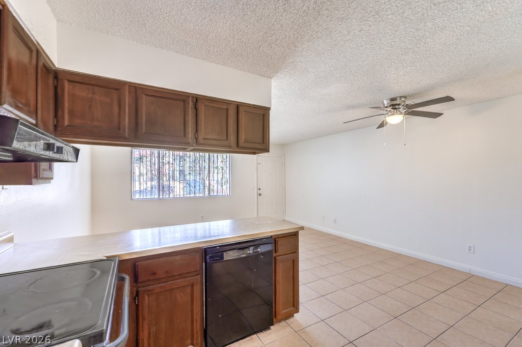6979 Issac Avenue Las Vegas NV 89156