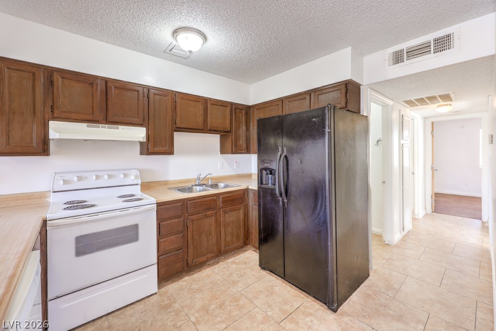 6979 Issac Avenue Las Vegas NV 89156