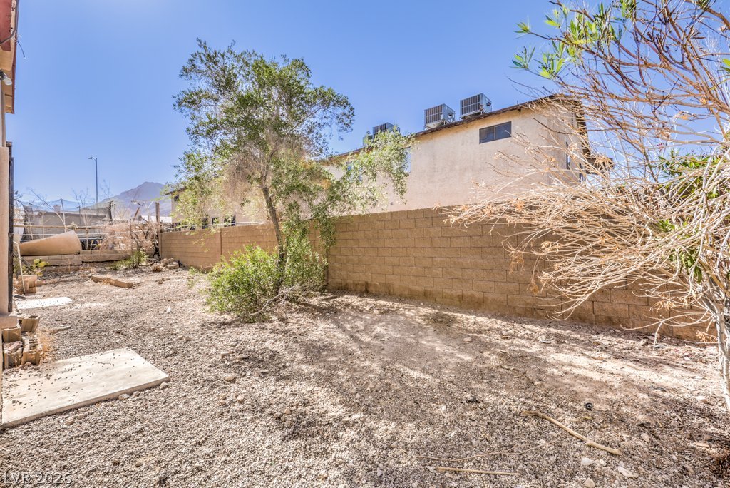 6979 Issac Avenue Las Vegas NV 89156