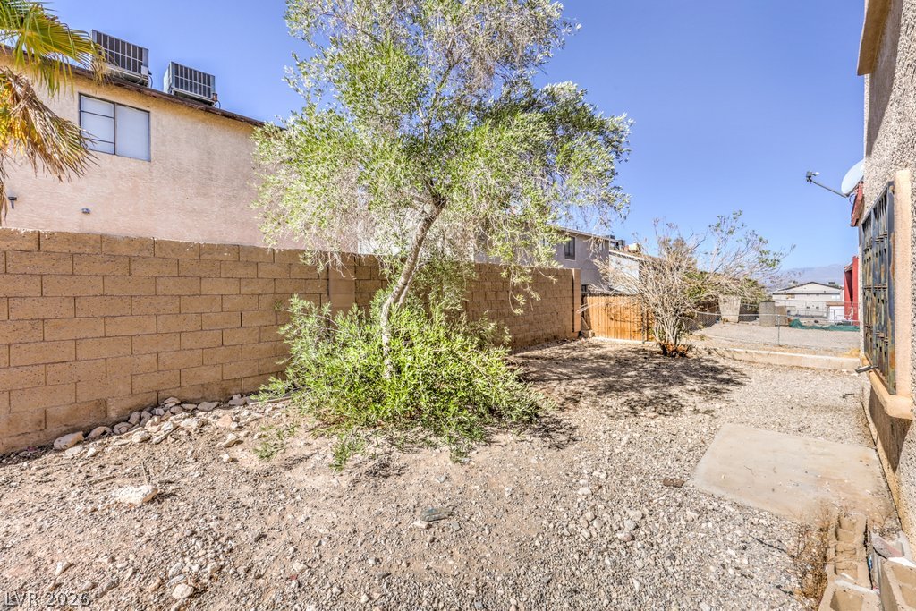 6979 Issac Avenue Las Vegas NV 89156