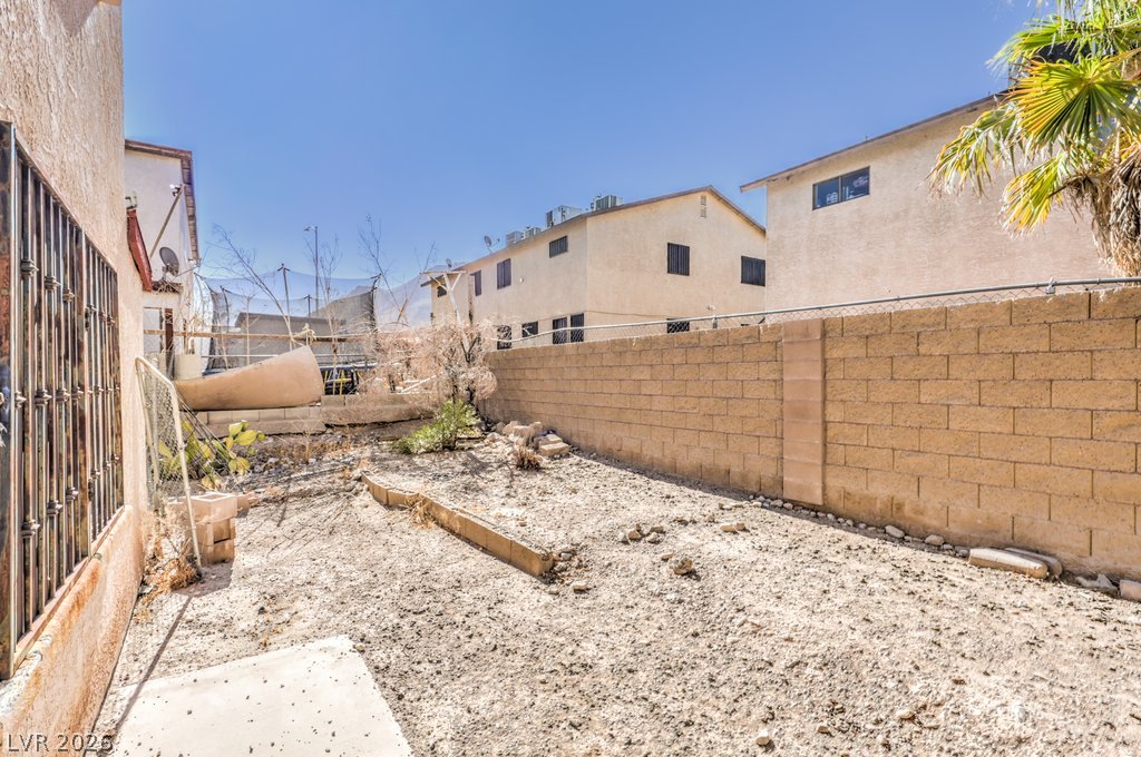 6979 Issac Avenue Las Vegas NV 89156