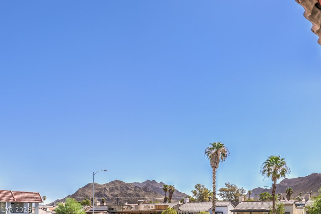 6979 Issac Avenue Las Vegas NV 89156