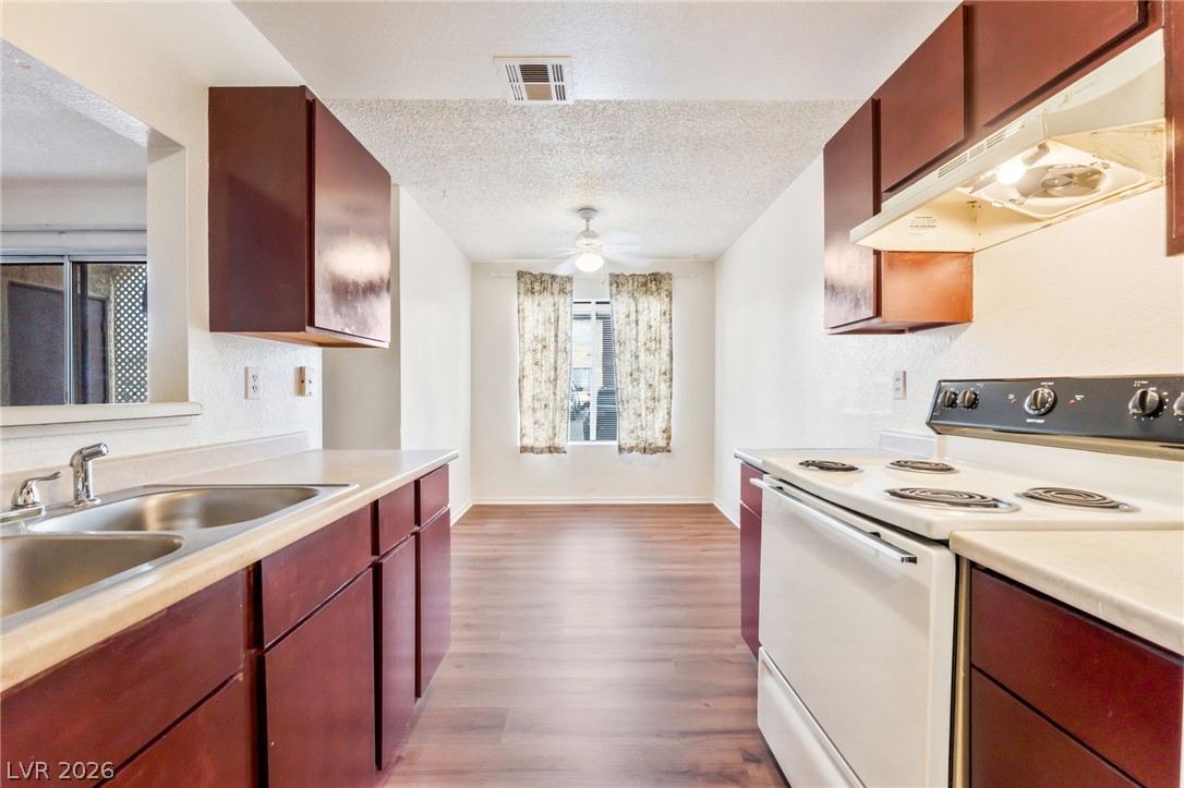2773 Sidewinder Lane Las Vegas NV 89121