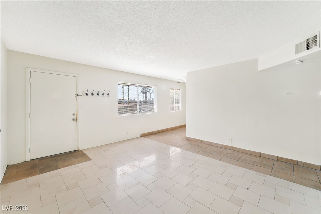 5104 Pebble Beach Boulevard Las Vegas NV 89108