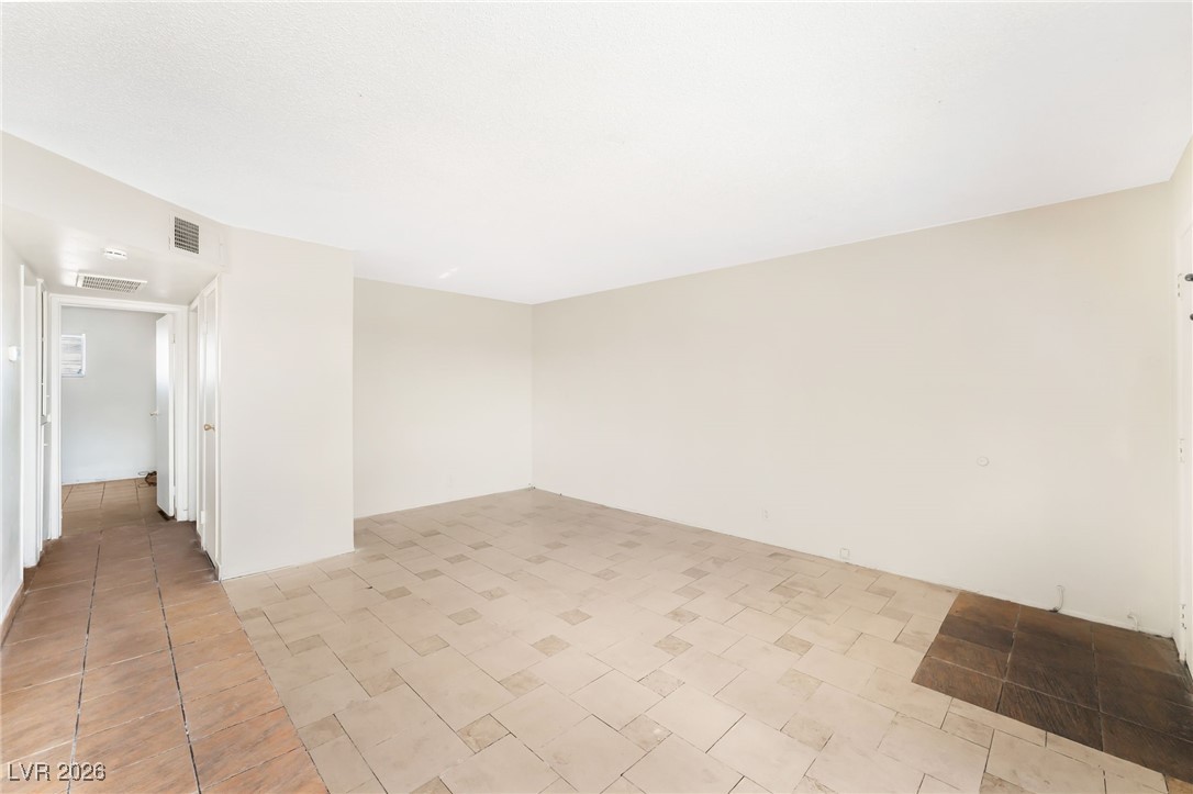 5104 Pebble Beach Boulevard Las Vegas NV 89108