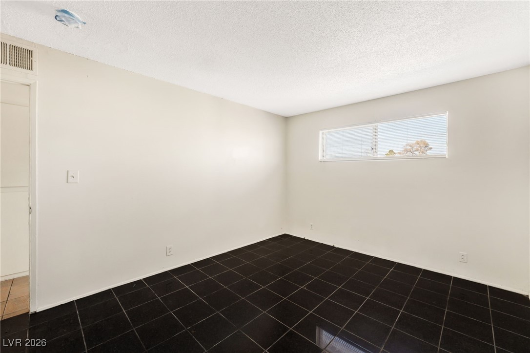 5104 Pebble Beach Boulevard Las Vegas NV 89108