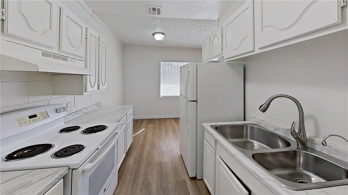 2516 Ellis Street North Las Vegas NV 89030