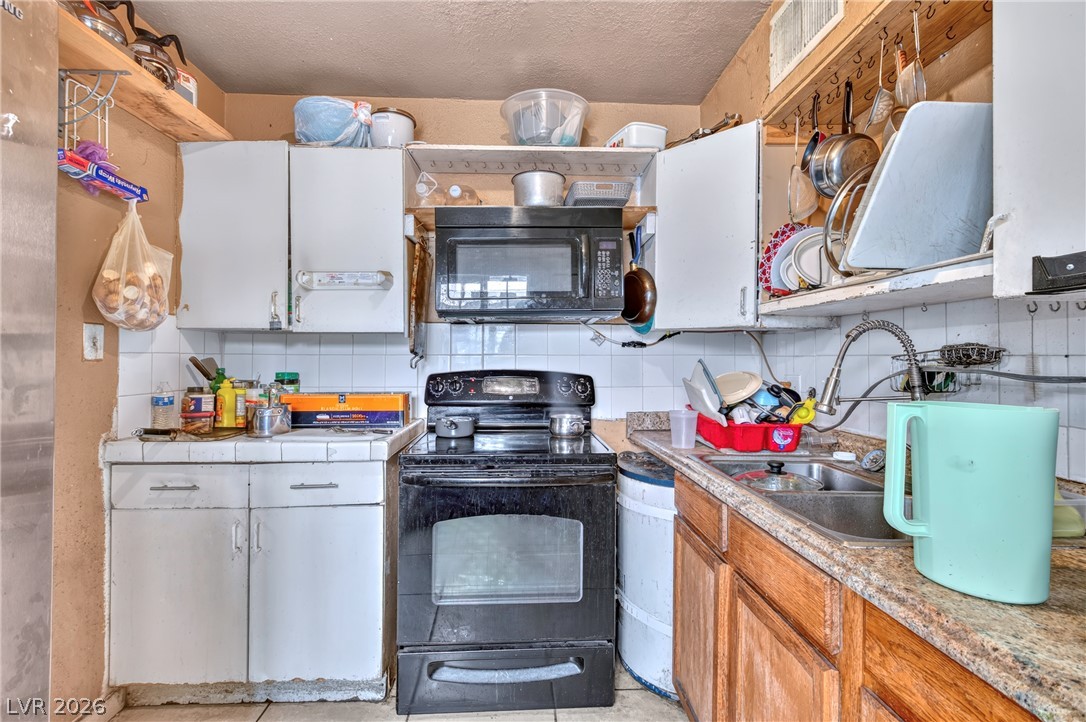 1715 Santa Paula Drive Las Vegas NV 89104