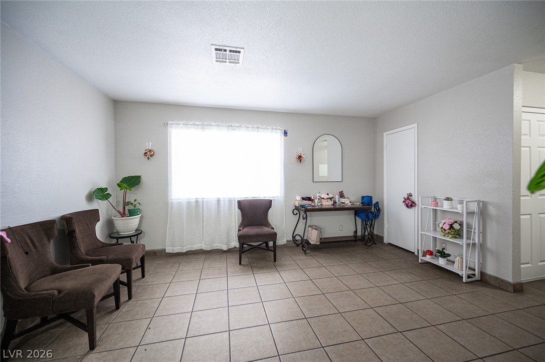 1524 Henry Drive Las Vegas NV 89110