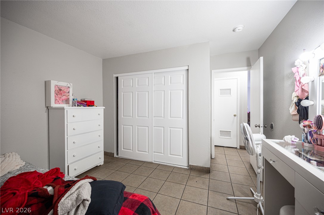 1524 Henry Drive Las Vegas NV 89110