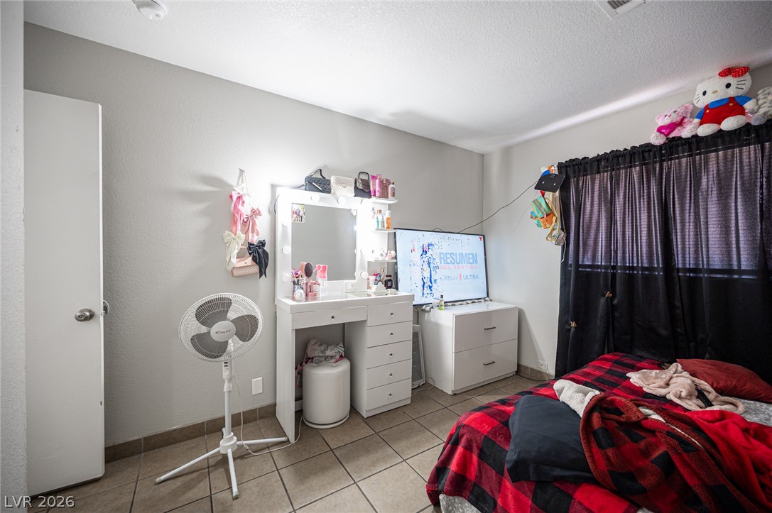 1524 Henry Drive Las Vegas NV 89110