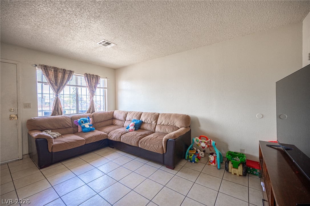1524 Henry Drive Las Vegas NV 89110