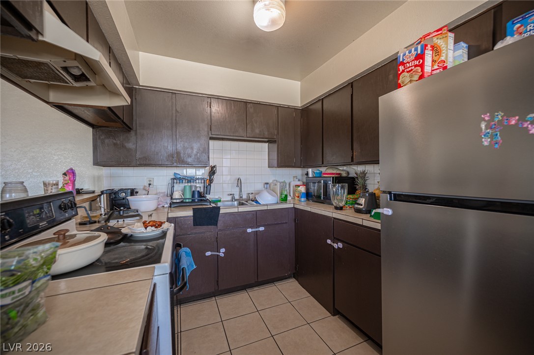 1524 Henry Drive Las Vegas NV 89110