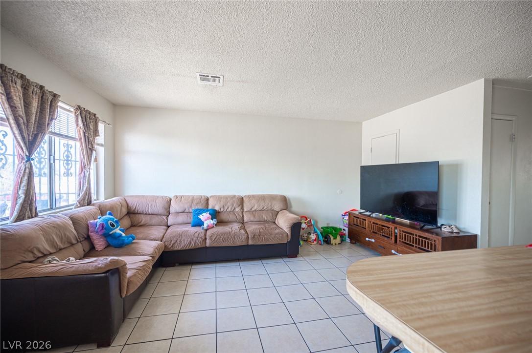 1524 Henry Drive Las Vegas NV 89110