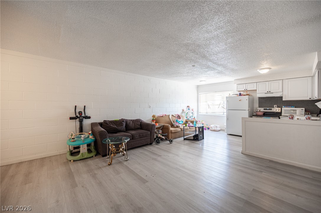 2937 Stewart Avenue Las Vegas NV 89101